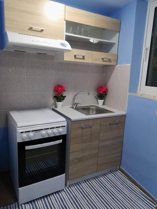 Valantas Garden Suite Lardos Extérieur photo
